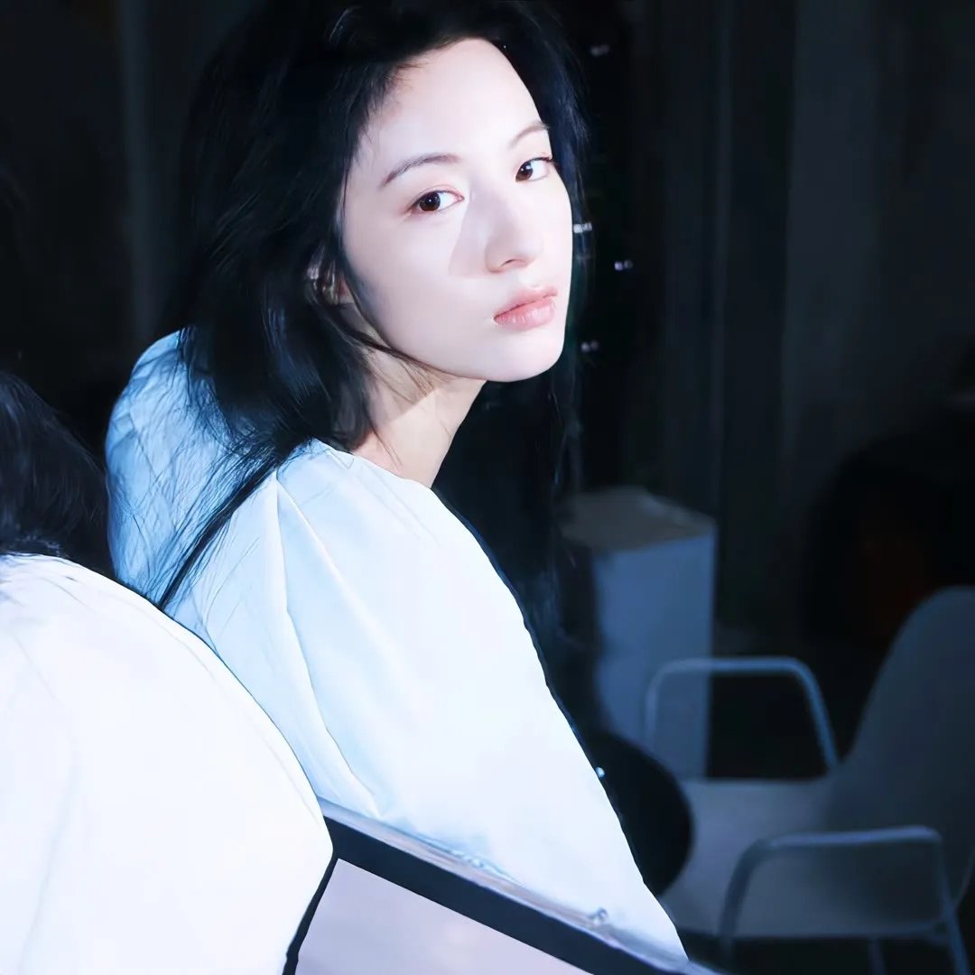 福尔摩斯小姐：失踪的侯爵